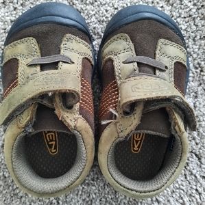 Keen Walking Shoes